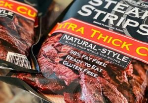 Thịt bò khô Kirkland Steak Stripes review-1